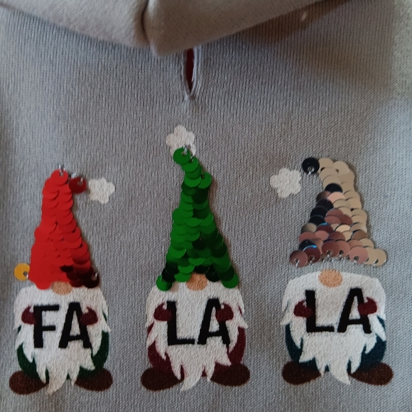 PET Sweatshirt Hoodie Sequin Gray Gnomes with Hats. NEW Adorable FA LA LA 🎶 🧙‍ - Picture 4 of 7